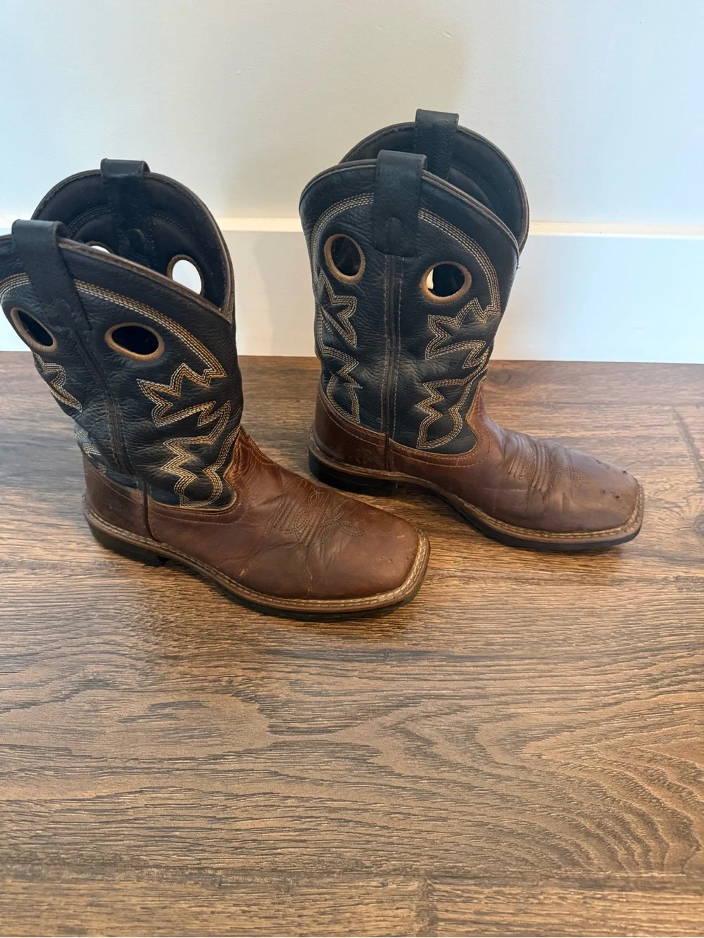 Big kid Cody James Brown Leather Western Pull-On Boots - Black Shaft